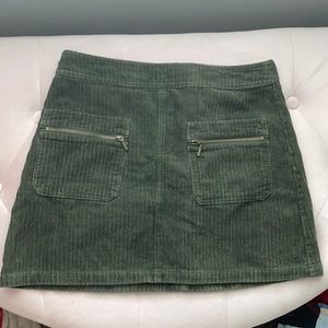 Francesca’s forest green skirt
